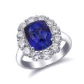 Natural Blue Sapphire 5.20 carats set in 18K White Gold Ring with Diamonds 1.72 carats