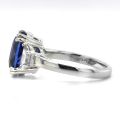 Natural Blue Sapphire 5.62 carats set in Platinum Ring with 0.72 carats Diamonds / GIA Report 