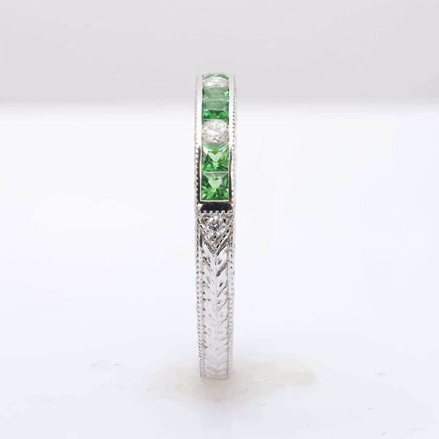 Natural Tsavorite 0.36 carats set in 18K White Gold Stackable Ring with 0.10  carats Diamonds