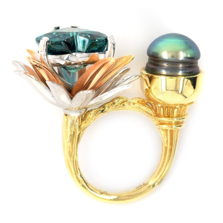 Natural Blue Zircon 13.50 carats and Tahitian Pearl set in 18K 3 Tone Gold Ring