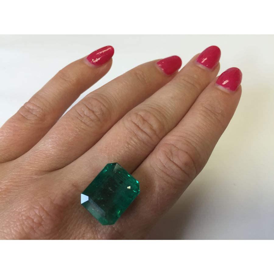 Natural Large Emerald emerald cut shape 17.95 carats 