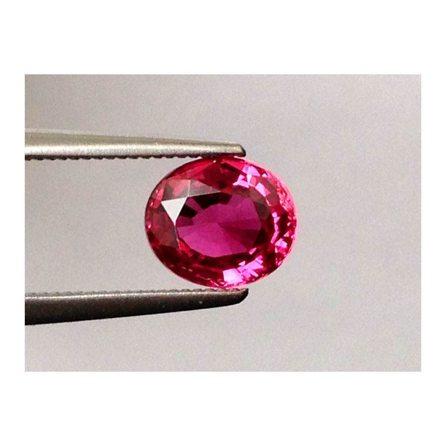 Natural Unheated Ruby red color oval shape 1.04 carats with GIA Report