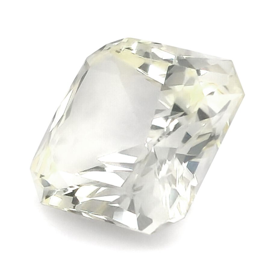 Natural Unheated Yellow Sapphire 2.70 carats with GIA Report