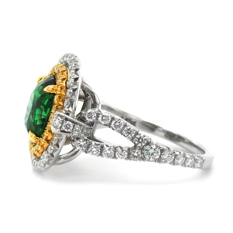 Natural Tsavorite 3.07 carats set in Platinum Ring with 0.97 carats Yellow and White Diamonds / GIA Report