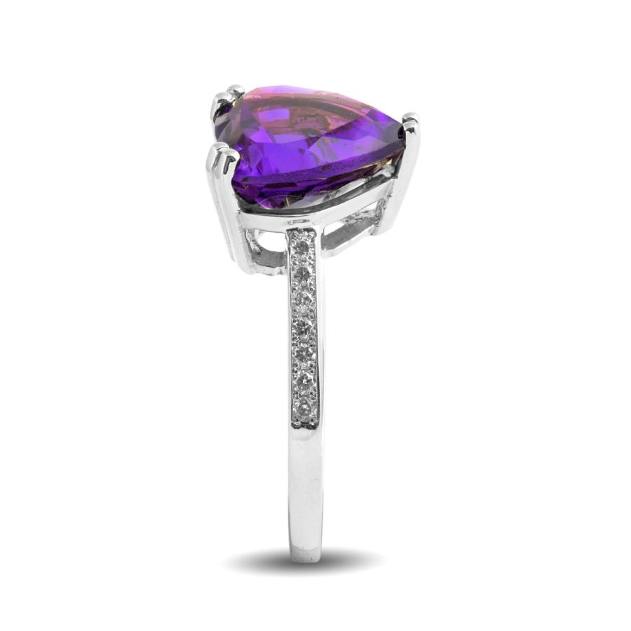 Natural Amethyst 4.13 carats set in 14K White Gold Ring with 0.13 carats Diamonds