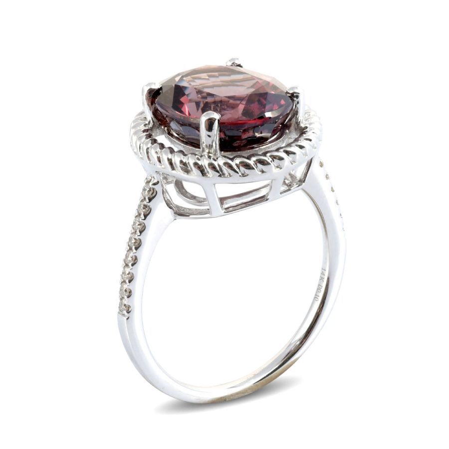 Natural Color Change Garnet 6.35 carats set in 14K White Gold Ring with 0.10 carats Diamonds 