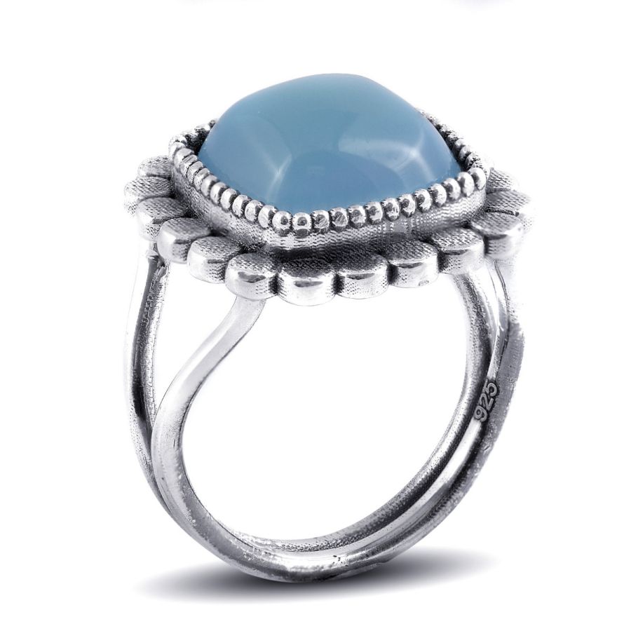 "Paraiba" color Agate 6.54 carats set in Silver Ring