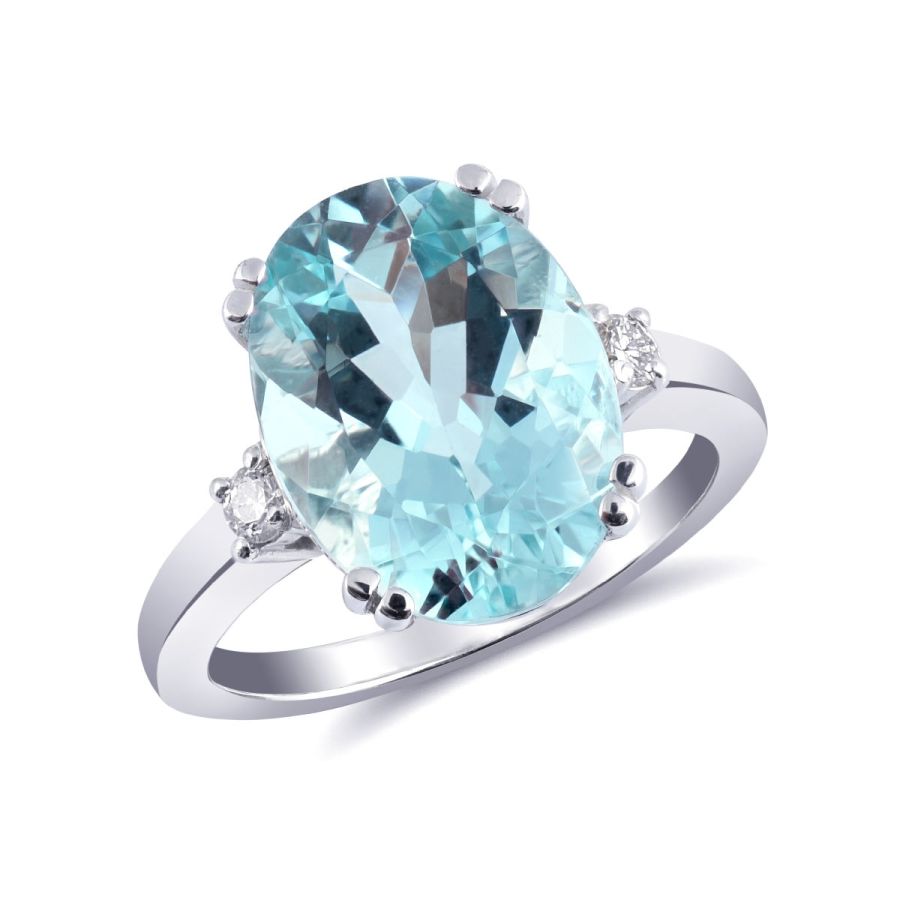 Natural Aquamarine 5.11 carats set in 14K White Gold Ring with 0.11 carats Diamonds
