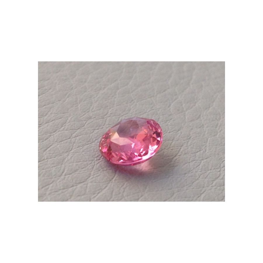 Natural Heated Padparadscha Sapphire orangy-pink color oval shape 1.69 carats with GRS Report