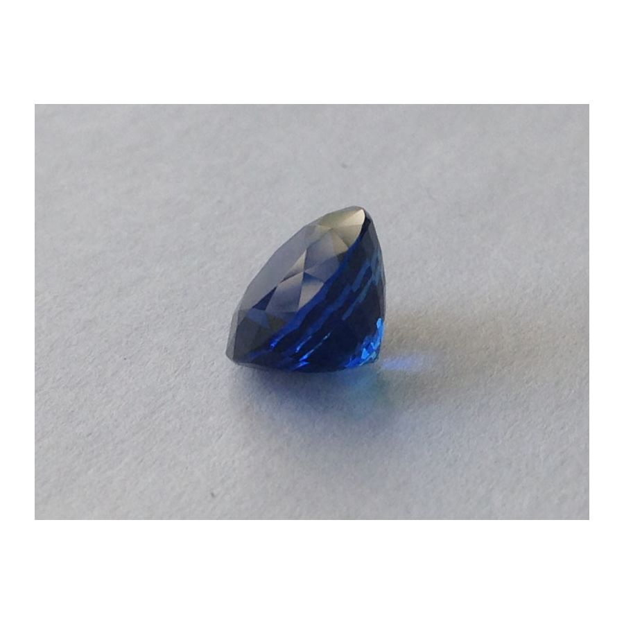 Natural Heated Blue Sapphire blue color round shape 2.90 carats with GIA Report / video