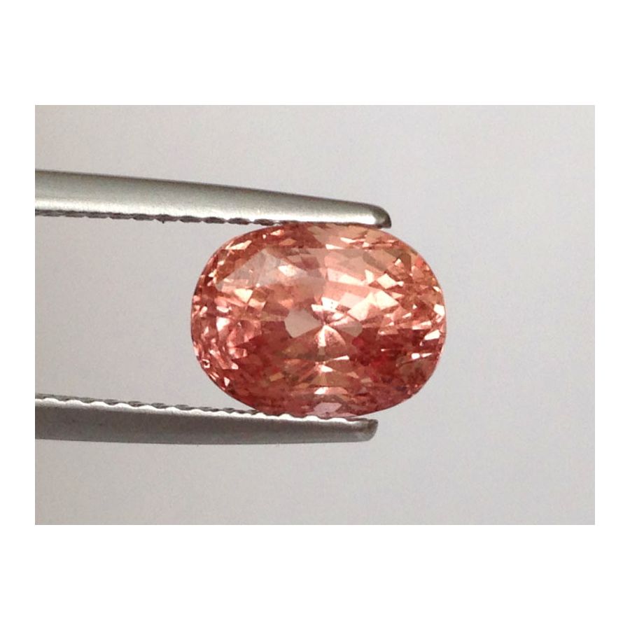 Natural Heated Padparadscha Sapphire pink-orange color oval shape 3.08 carats with GIA Report