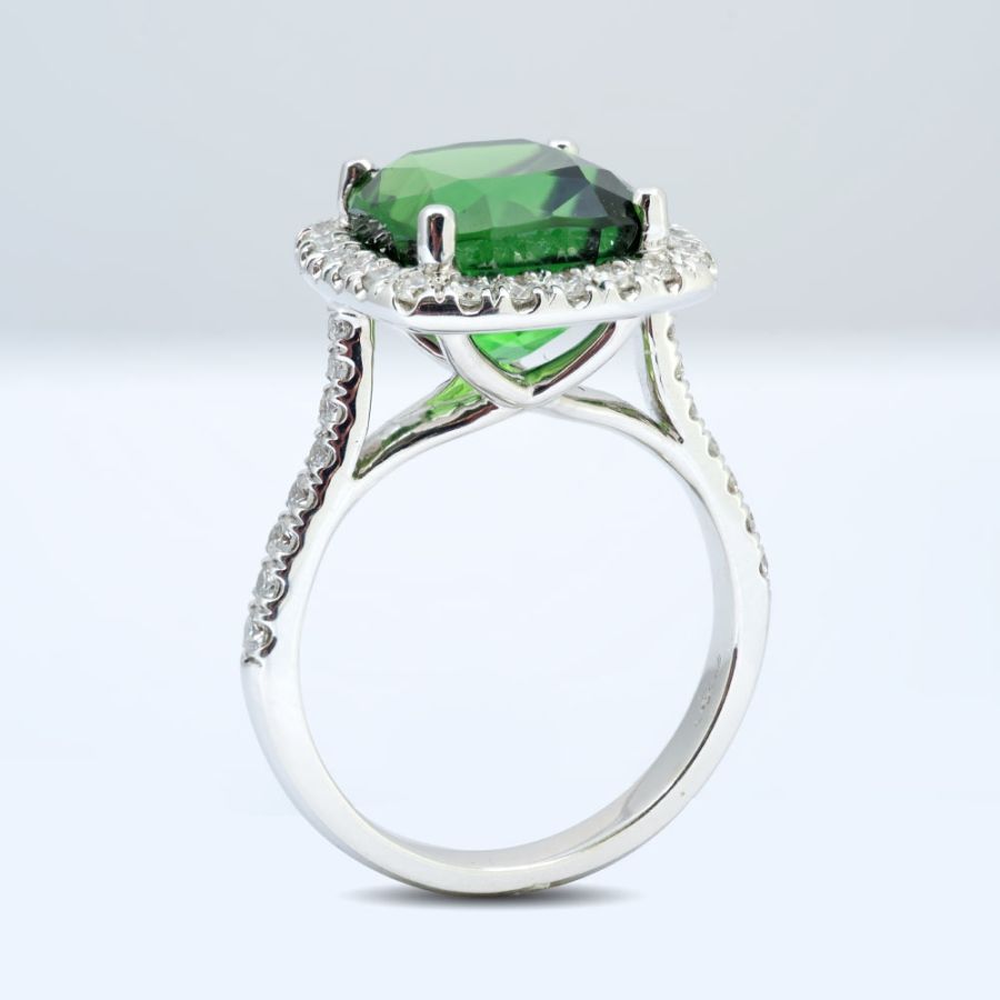Natural Chrome Tourmaline 5.82 carats set in 14K White Gold Ring with 0.65 carats Diamonds 