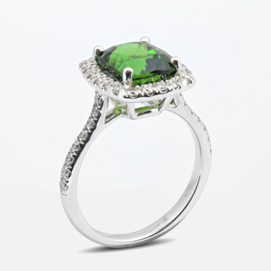 Natural Chrome Tourmaline 3.51 carats set in 14K White Gold Ring with 0.56 carats Diamonds 