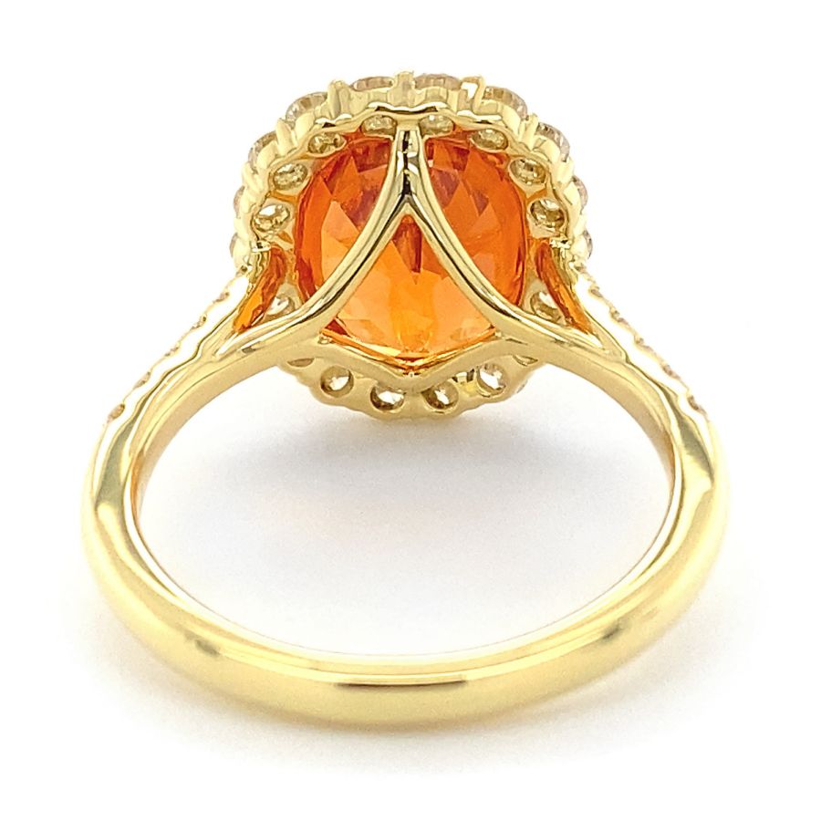 Natural Mandarin Garnet 7.13 carats set in 18K Yellow Gold Ring with 0.84 carats Diamonds 