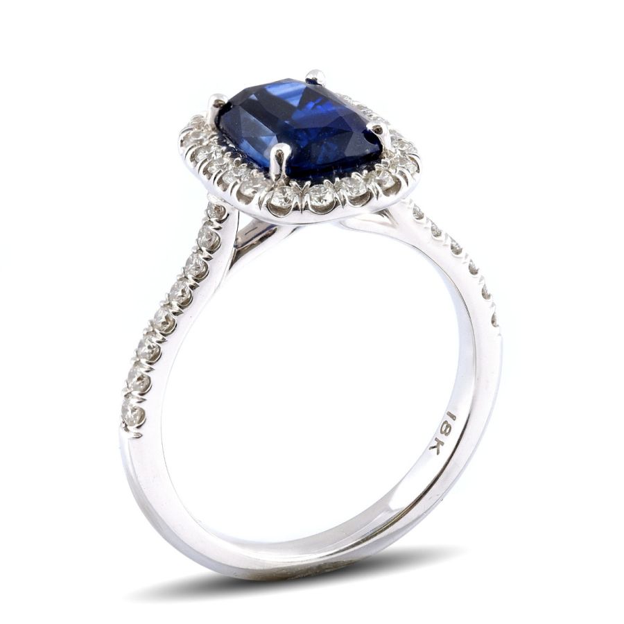 Natural Blue Sapphire 2.80 carats set in 18K White Gold Ring with 0.52 carats Diamonds / GIA Report