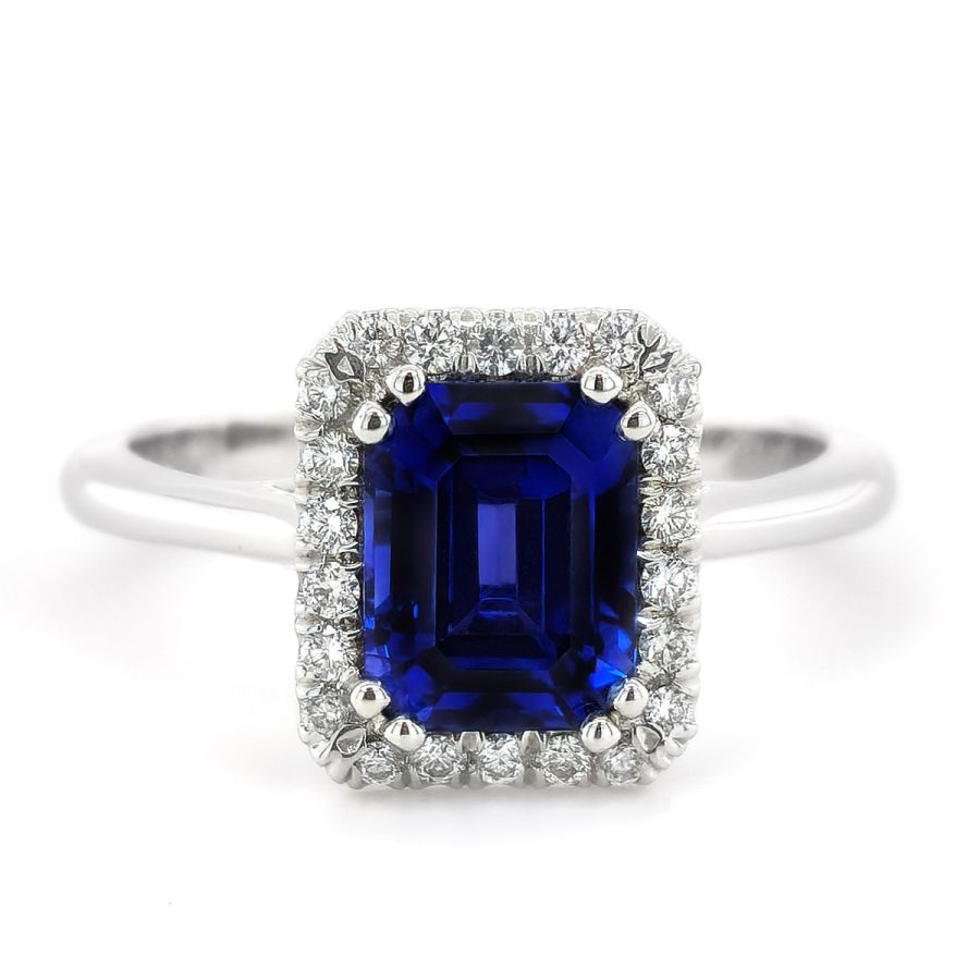 Natural Blue Sapphire 2.48 carats set in 18K White Gold Ring with 0.19 carats Diamonds / GIA Report