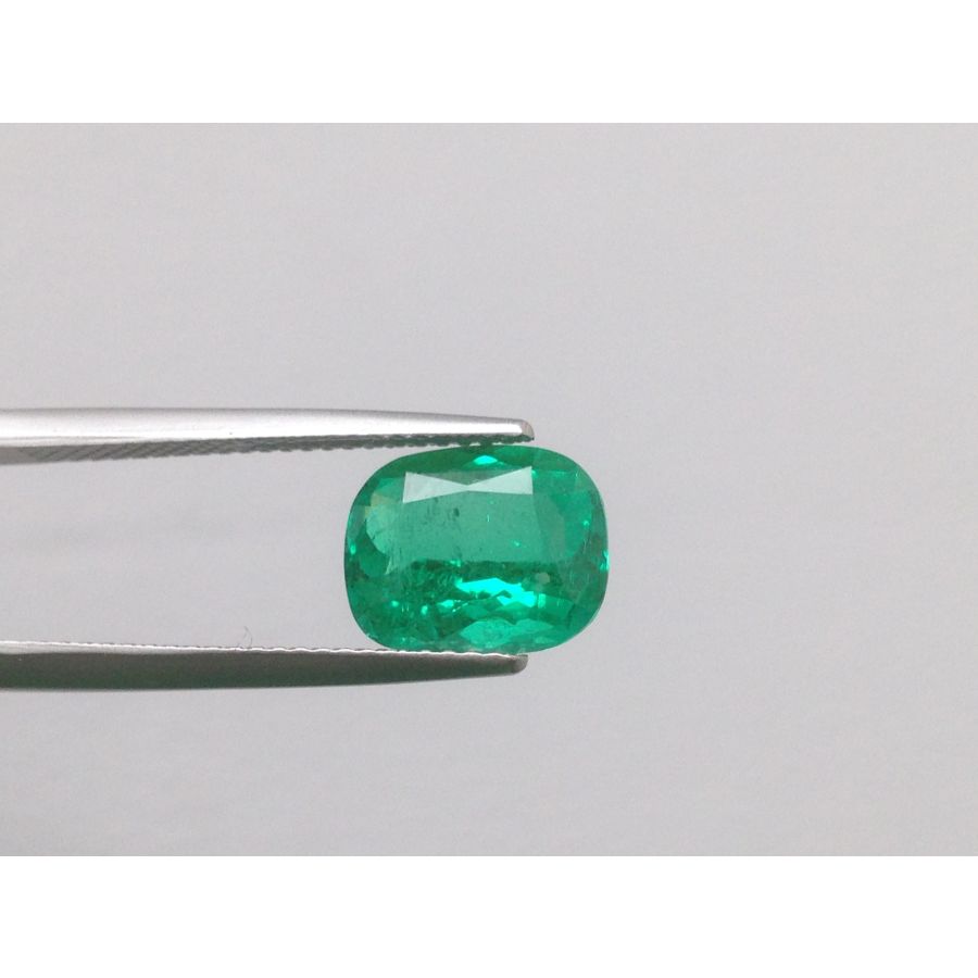 Natural Emerald cushion shape 2.66 carats