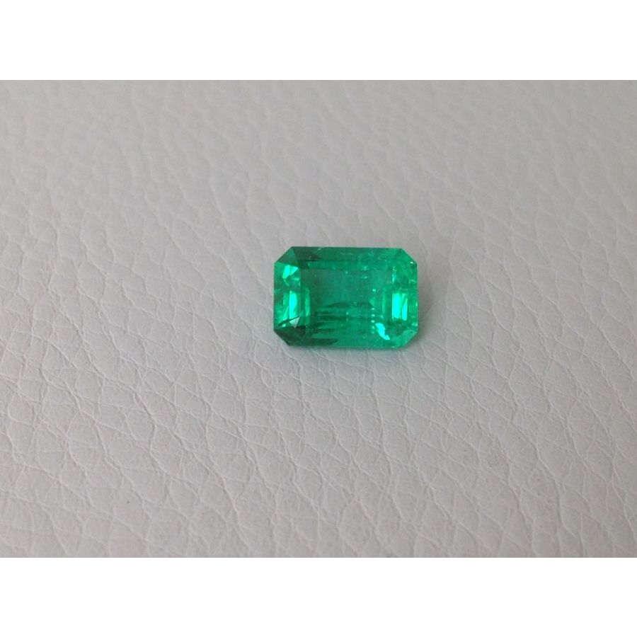 Natural Colombian Emerald octagonal 2.75 carats