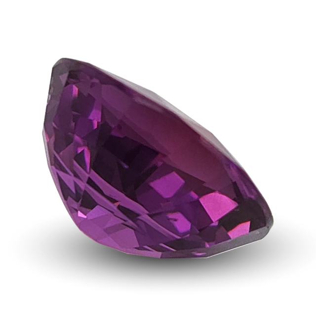 Natural Unheated Purple Sapphire pinkish purple color oval shape 4.23 carats with GIA Report