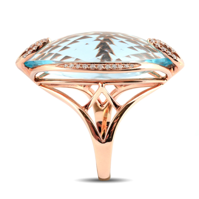 Natural Sky Blue Topaz 23.95 carats set in 18K Rose Gold Ring with 0.20 carats Diamonds