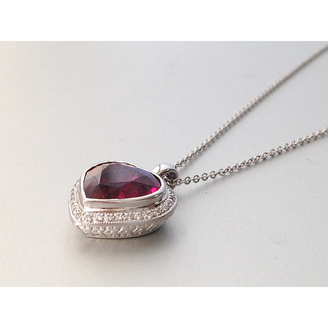 Natural Rubellite 2.75 carats set in 18K White Gold Pendant with 0.17 carats Diamonds