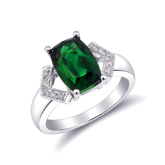 Natural Chrome Tourmaline 3.00 carats set in 18K White Gold Ring with 0.09 carats Diamonds