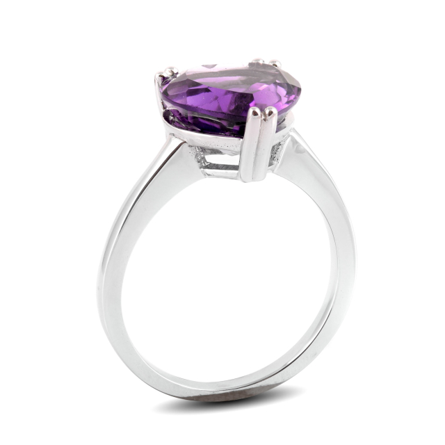 Natural Amethyst 4.01 carats set in 14K White Gold Ring