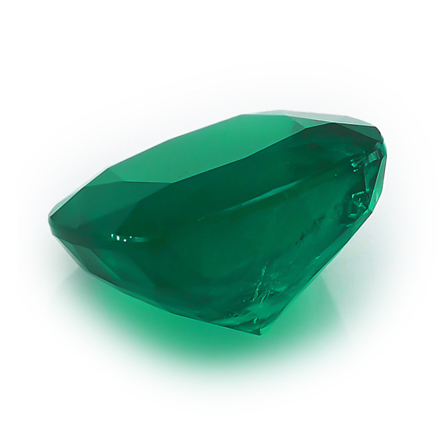 Natural Emerald 4.12 carats / No Clarity Enhancement / No Oil