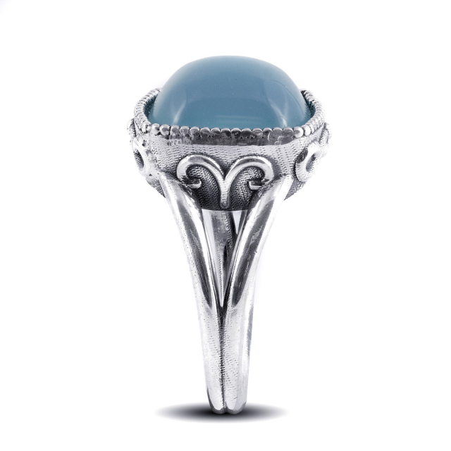 "Paraiba" color Agate 6.74 carats set in Silver Ring