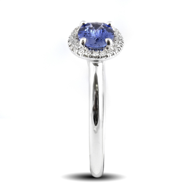 Natural Blue Sapphire 0.88 carats set in 14K White Gold Ring with 0.11 carats Diamonds 