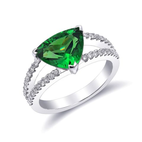 Natural Tsavorite 2.86 carats set in 18K White Gold Ring with Diamonds 
