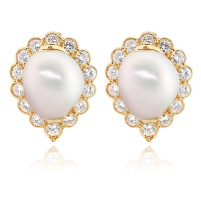 Van Cleef and Arpels Estate Natural Pearls and Diamonds set in 18K Yellow Gold Earrings